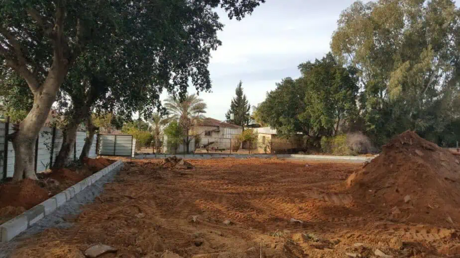 החלה בניית מגרש רב תכליתי ברמת פנקס