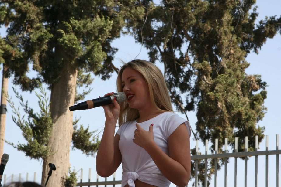 ארגון "משאלת לב" מוכר כמי שייעודו הגשמת משאלות לבם של ילדים החולים במחלה מסכנת חיים. בשישי האחרון "התגייסו" מועדוני הנוער של גבעת שמואל - אילנוער וקרית אלון
