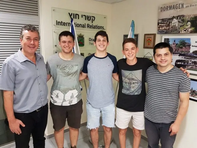 שנת שירות בארהב קריית אונו