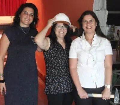 גני תקווה מרכז הבמה