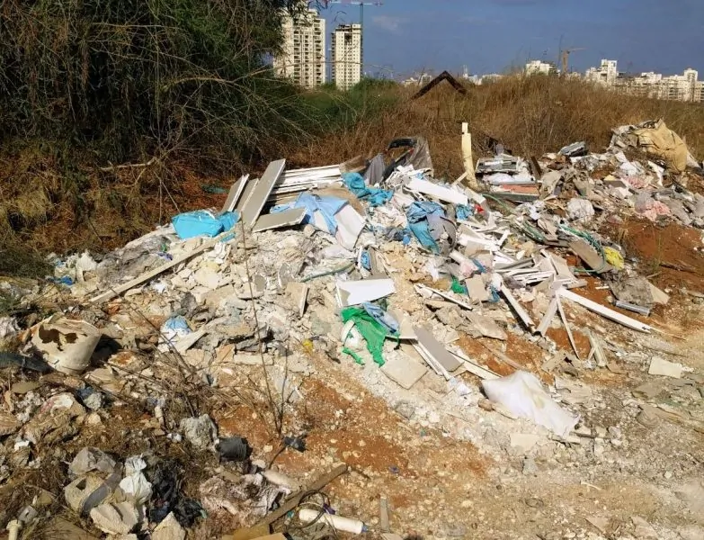 פסולת בגני תקווה
