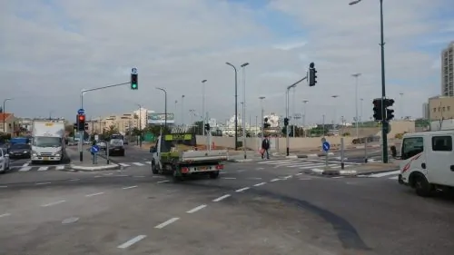 צומת לוס אנגלס קריית אונו