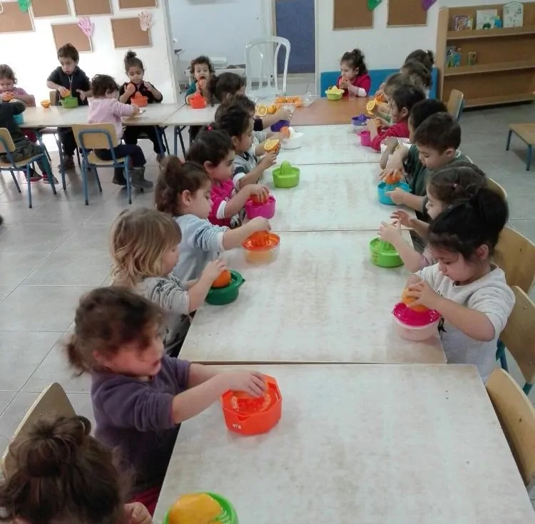 בוגרון יהוד מתנס