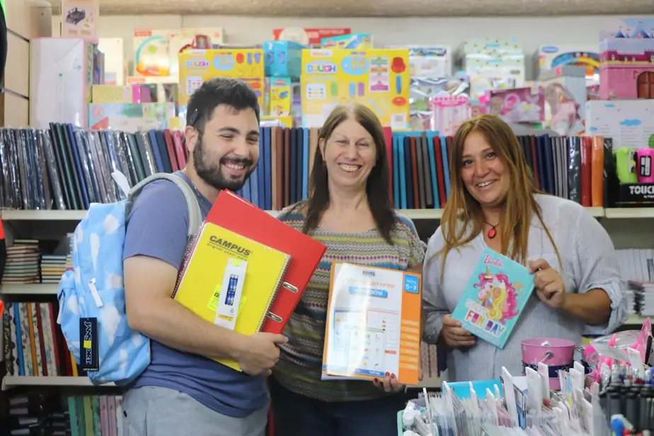 צעצועי מלניק - ציוד חזרה לבית הספר צעצועי מלניק - ציוד חזרה לבית הספר