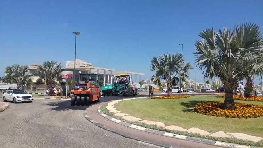 ריבוד דרך רפאל איתן