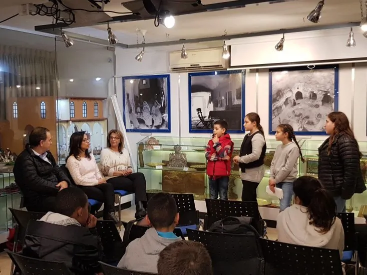 פרלמנט הילדים הציג לראש העיר יוזמה לתיעוד סיפורי העליות