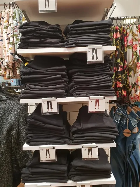 אריסטו שמט. קניון אור יהודה