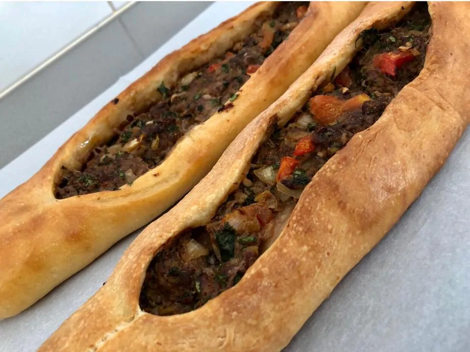 מתכון לחמעג'ון טורקי