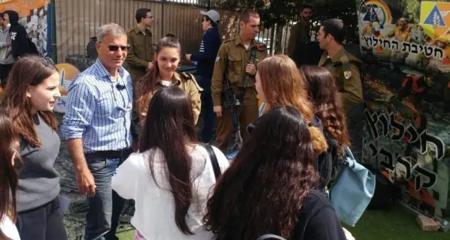יום צבא בתיכון בן צבי