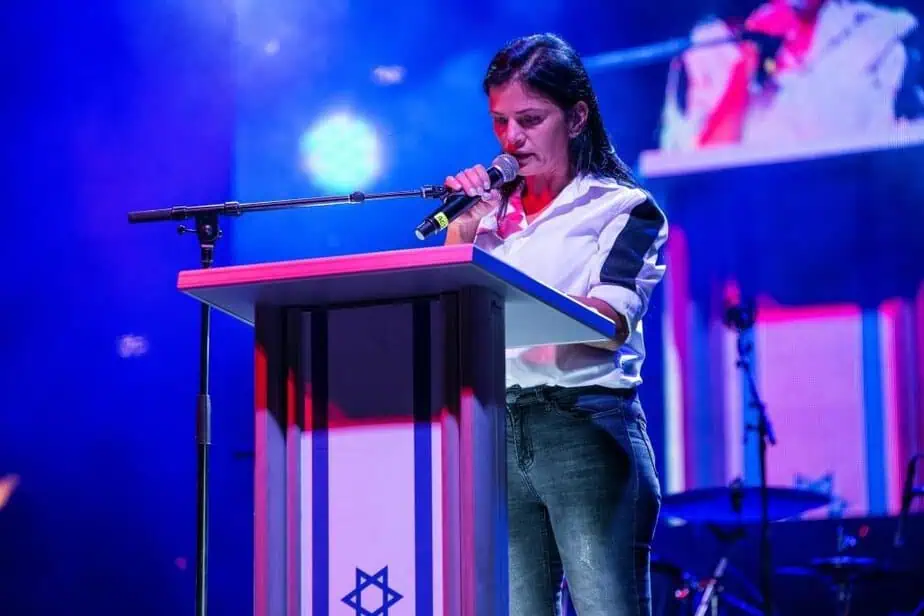מזל באבי, אחות שכולה
