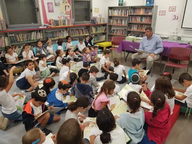 שעת סיפור עם ראש העירייה