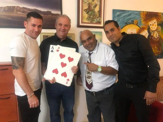 המשתתפים בכנס הקוסמים