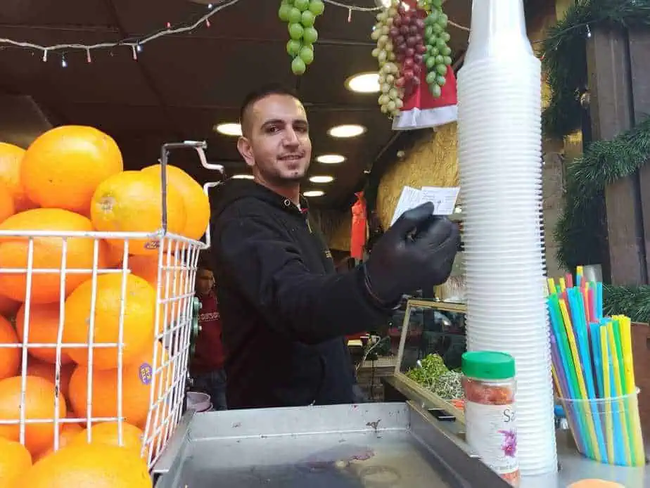 דוכן מיץ