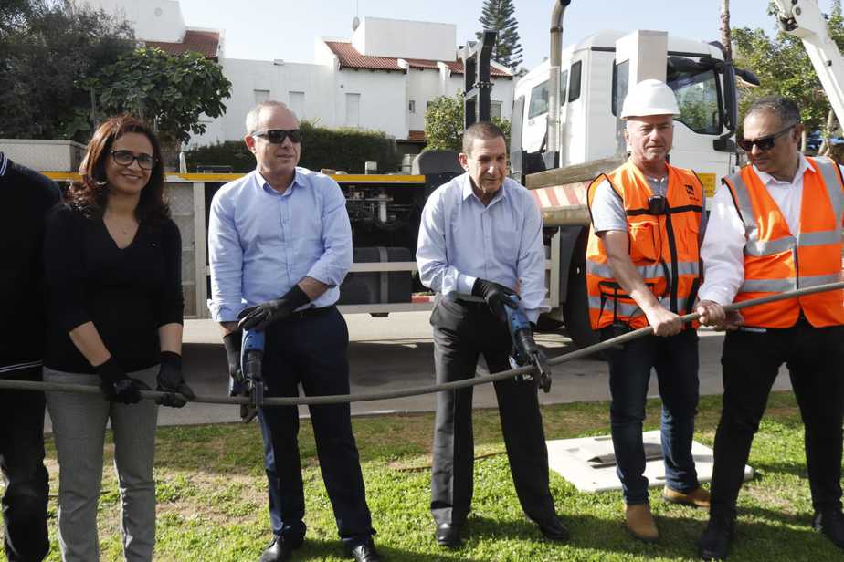 הסוף לקו המתח האור יהודה. צילום: איתן אלחדז