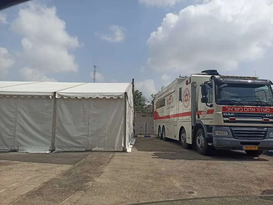 מתחם קורונה בגני תקוה. צילום נטלי פורטי