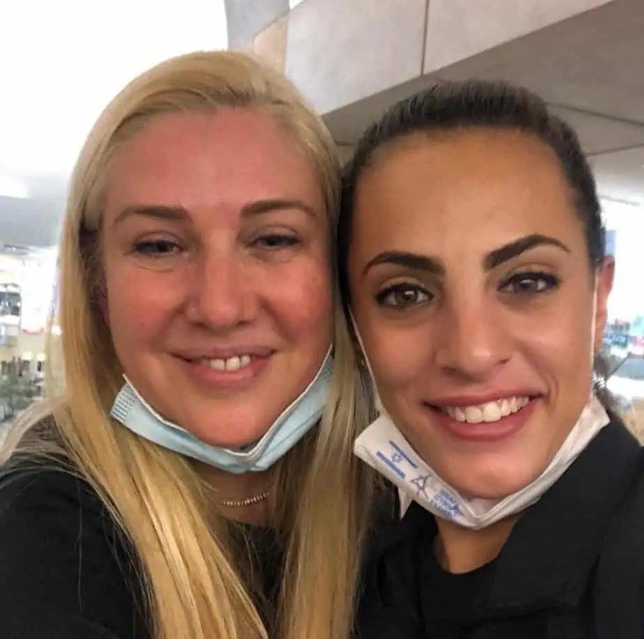 רונה עמיצור ולינוי אשרם