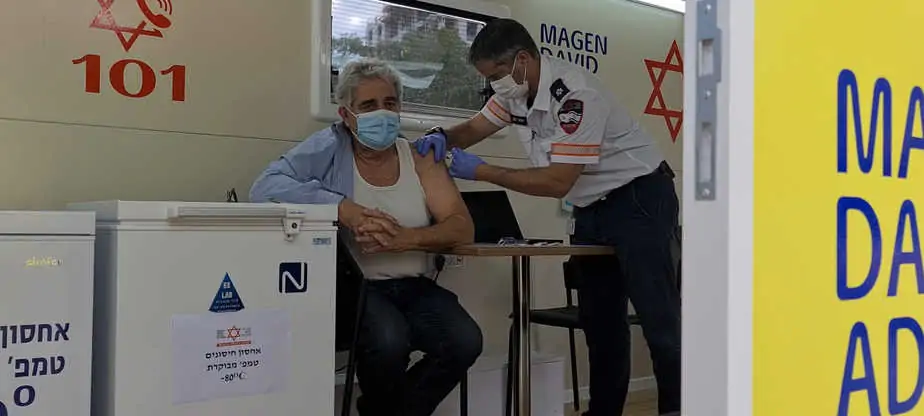 מדא חנך שלושה רכבים מיוחדים המיועדים לחיסוני הקורונה – צילום דוברות מדא 22.11.2020 (5)