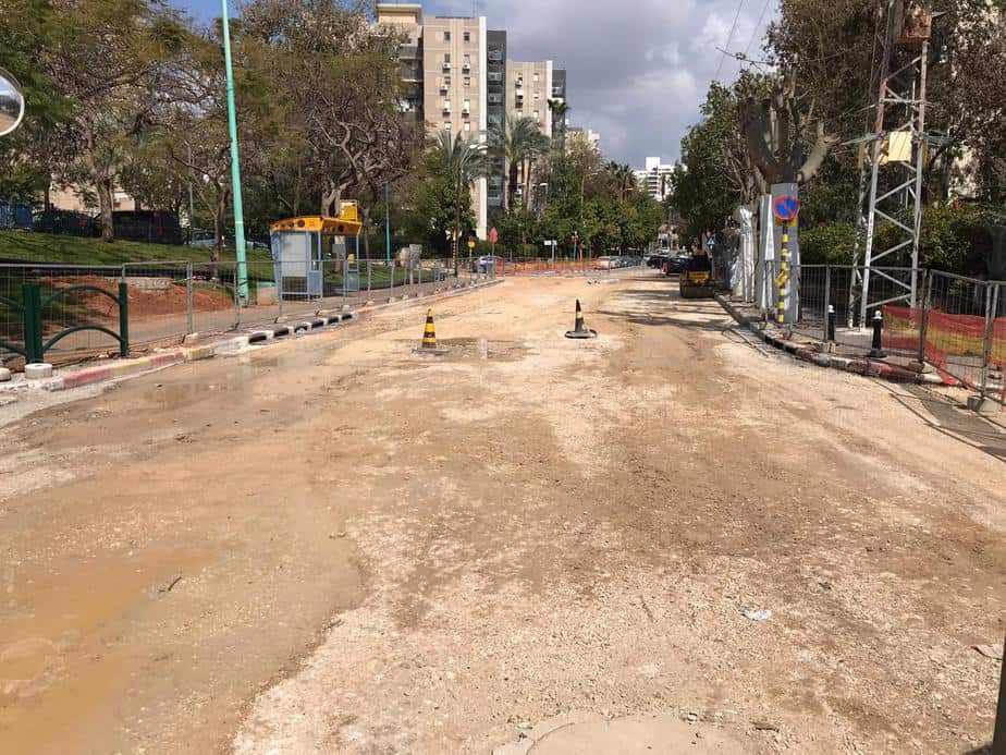 עד מתי? עבודות תשתית ברחוב הרמה (צילום אורי בר)