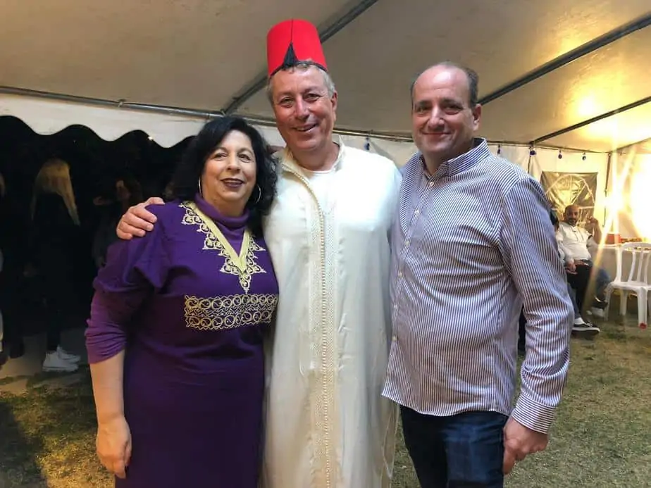 ישראל גל חוגג מימונה בבית משפחת מוצפי (צילום פרטי)