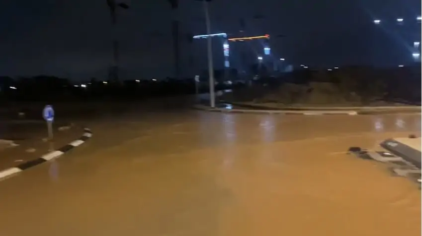הצפה בשכונת בית בפארק באור יהודה. צילום: באדיבות התושבים