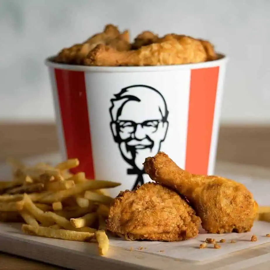 הבאקט של kfc מגיע ליכין סנטר יחצ