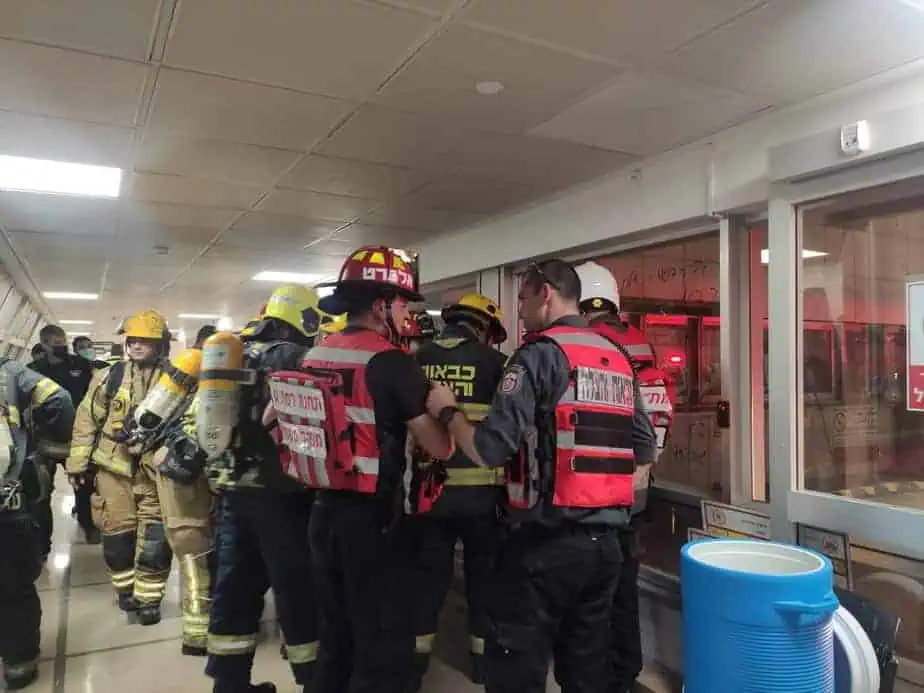 שריפה בביה"ח תל השומר. צילום: תיעוד מבצעי כב"ה, אבנר בן מנחם