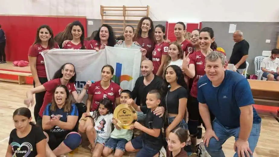 אהוד מנור אלופת הליגה מאמאנט בקעת אונו. צילום: דוברות עריית אור יהודה