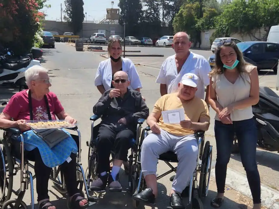פרויקט "שכנות טובה" בבית אבות באחוזת אייל אור יהודה