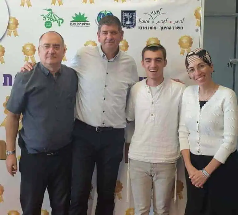 גבעת שמואל: יעקב אדורם פעיל מצטיין מחוזי של משרד החינוך. צילום: דוברות גבעת שמואל