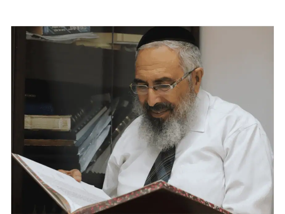 הרב רצון ערוסי רבה הראשי של קרית אונו. צילום איתן אלחזז