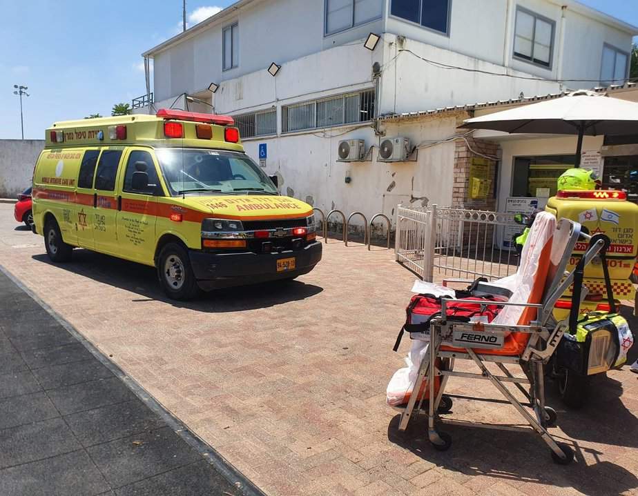 טביעה בבריכה בקריית אונו. צילום: תיעוד מבצעי מד"א