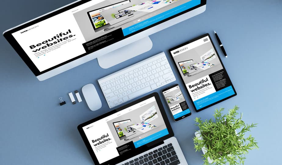 בסט לינקס קרדיט תמונה: freepikblue-devices-top-view-creative-website-builder-3d-rendering