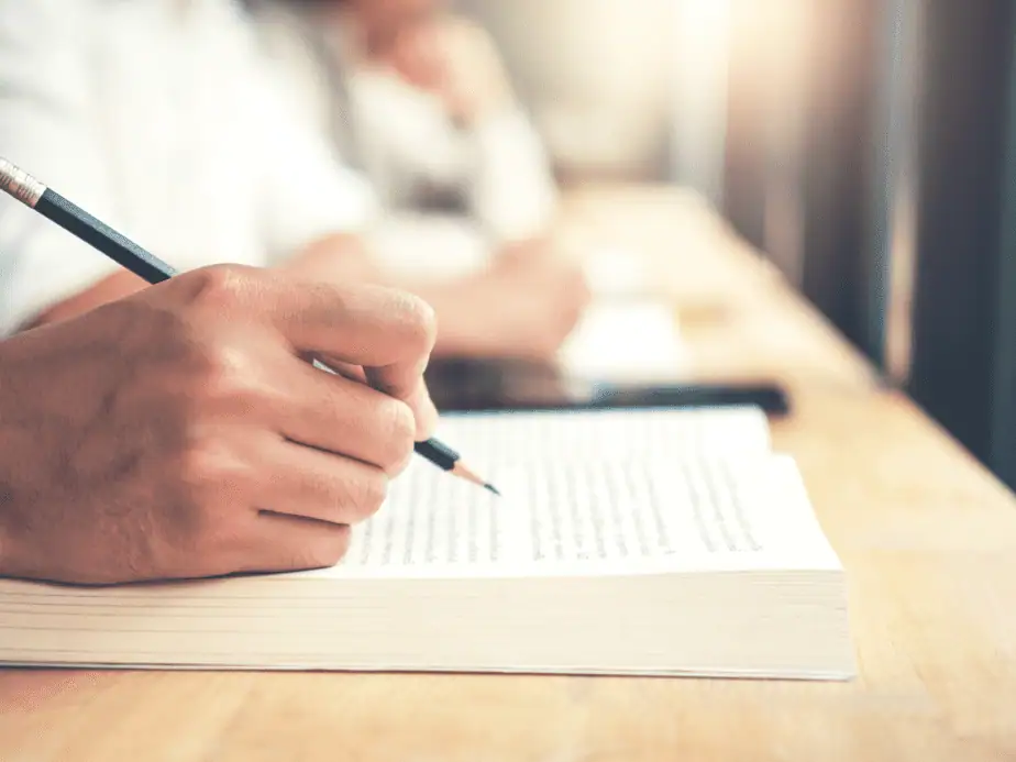 זינוק של 26% בזכאות לבגרות בתיכון הדמוקרטי. צילום אילוסטרציה canva