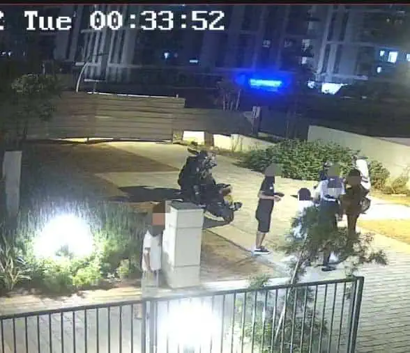 ונדליזם באור יהודה – צפו בנערים משחיתים אופנוע