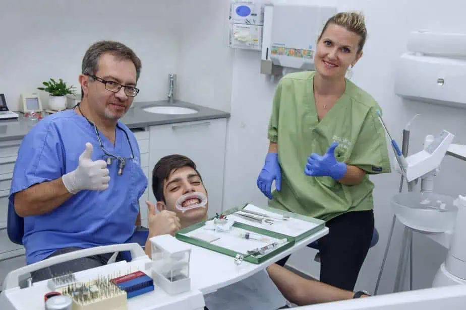 מרפאת Dental Art Clinic -ד”ר מיכאל רייר. צילום M-Studio Group E.Stern & O.Stern