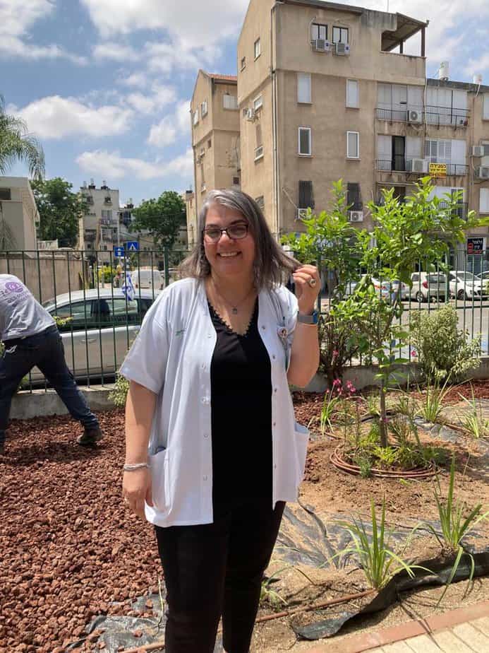 צוות האחיות והאחים של מרפאת כללית ביהוד. צילום באדיבות מחוז דן-פ"ת, כללית