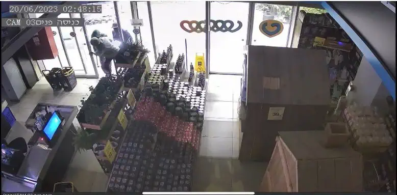 תיעוד ממצלמות האבטחה. צילום באדיבות סופר טל
