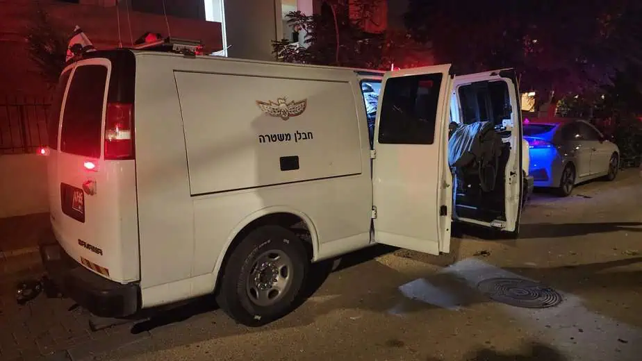 מקום הנפילה בסביון. צילום: דוברות המשטרה