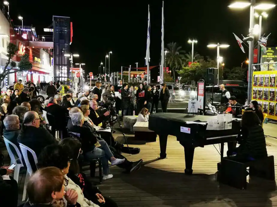 עצרת תמיכה בחטופים יהוד מונוסון. צילום (ארכיון) באדיבות מטה משפחות החטופים