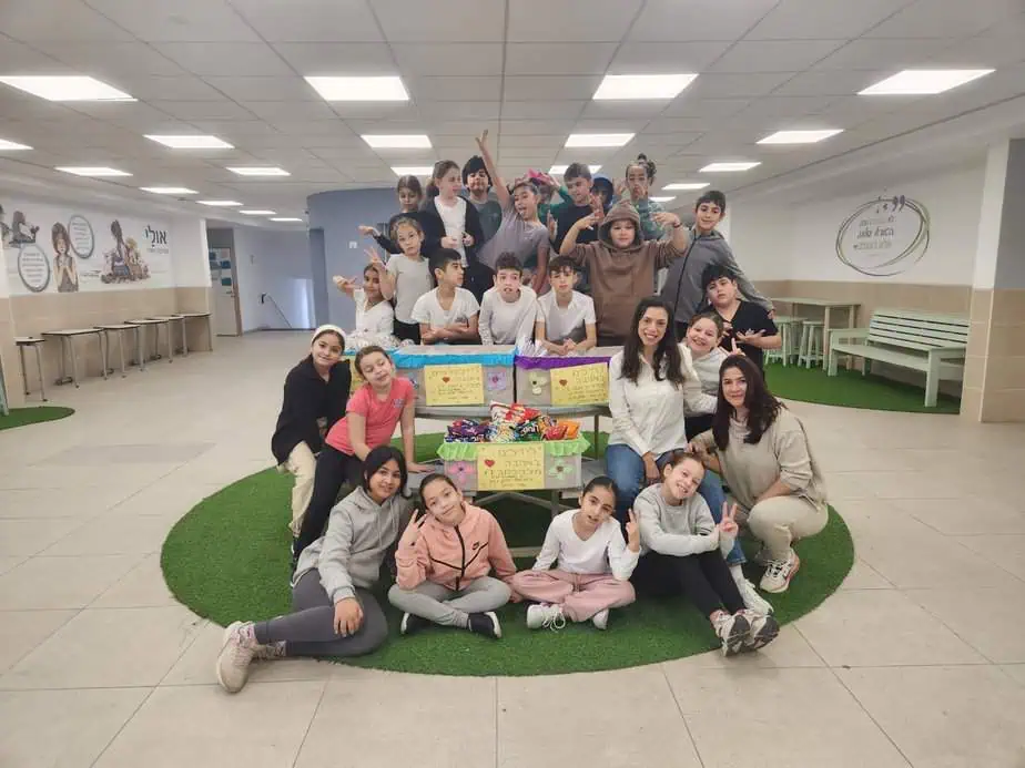 תלמידי בית הספר יצחק נבון . צילום: ביה״ס יצחק נבון