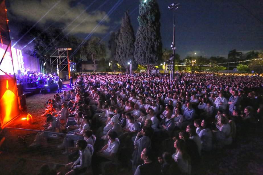 טקס יום הזיכרון לחללי צה”ל ונפגעי פעולות האיבה תשפ”ד בקריית אונו. צילום: איתן אלחדז