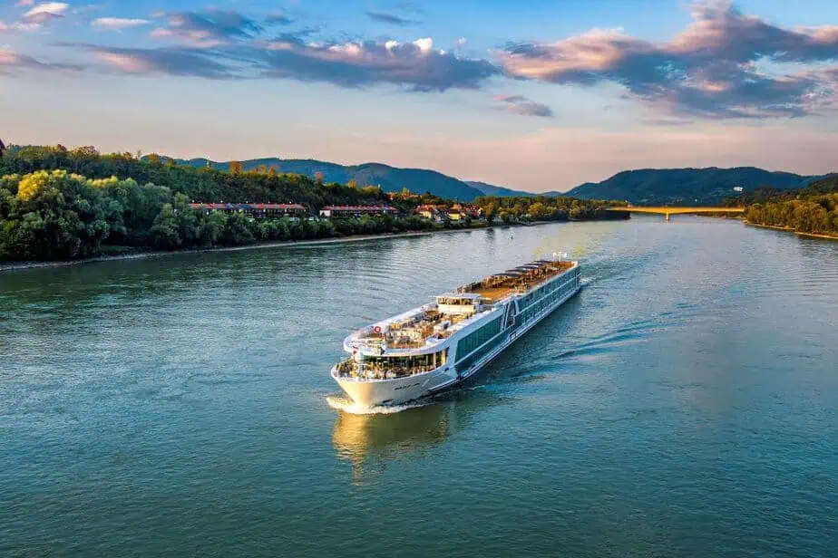 Lueftner Cruises_AMADEUS Cara_outside view_Danube_Wachau 04_©2022 Martin Skopal