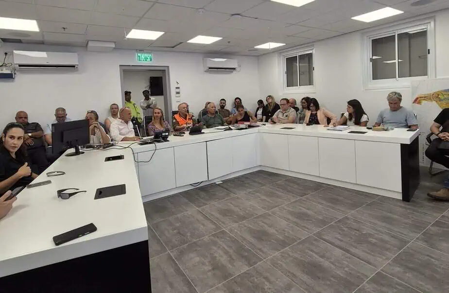 ישיבת הערכת מצב בקריית אונו. צילום: עיריית קריית אונו