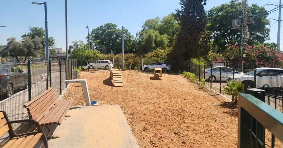 גינות כלבים חדשות בגבעת שמואל. צילום: דוברות עיריית גבעת שמואל