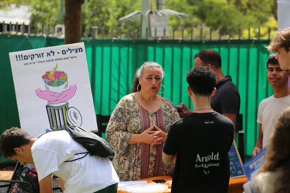 יונית שקד גולן הקימה בק אונו מיזם הצלת מזון וחלוקה למשפחות. צילום: איתן אלחדז ברק