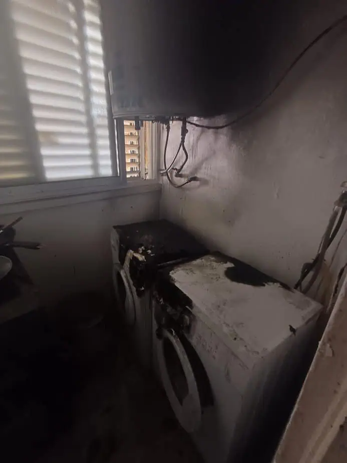 שריפה פרצה בדירה בגבעת שמואל. צילום: כבאות והצלה