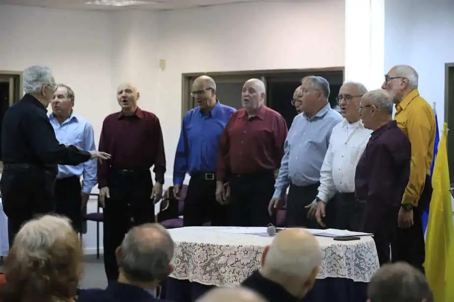 מקהלת שנים עשר הטונים. צילום: איתן אלחדז ברק
