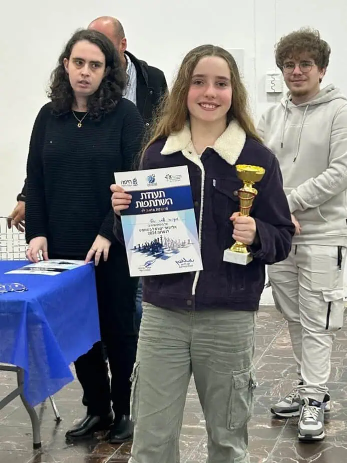 במקום השלישי באליפות ישראל בשחמט בקטגוריית גיל עד 11- יהלי מקיה שחר. צילום: איגוד השחמט