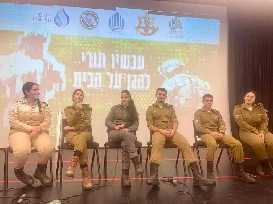 מיזם יום בעקבות לוחמים התקיים בתיכון מיתר גני תקווה. צילום: דוברות עיריית גני תקווה