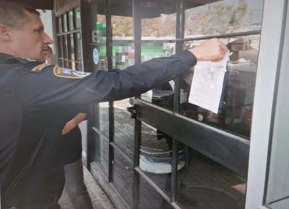 צו סגירה מנהלי. צילום: דוברות המשטרה